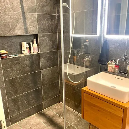 Mountain View Luxury Up To Four Persons Apartamento *